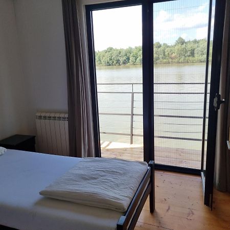 B&B Botel Charlie Belgrade Bilik gambar