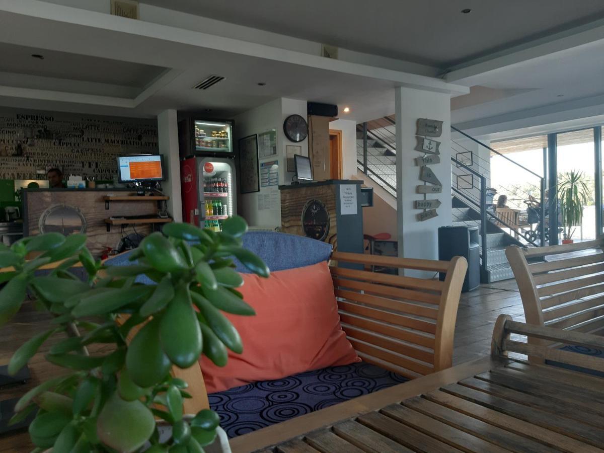 B&B Botel Charlie Belgrade Luaran gambar