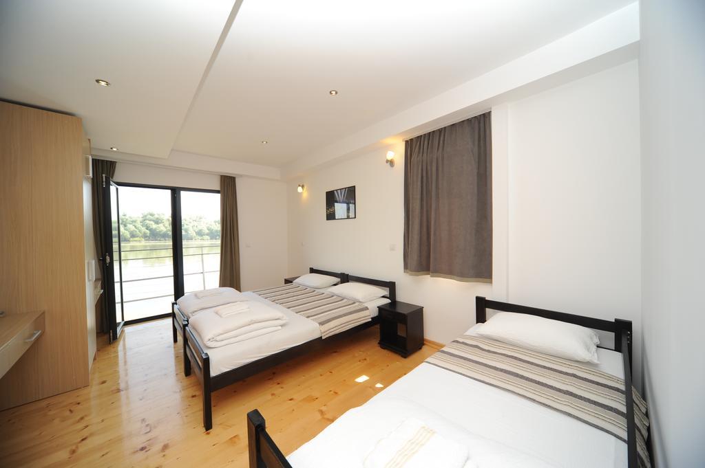 B&B Botel Charlie Belgrade Bilik gambar