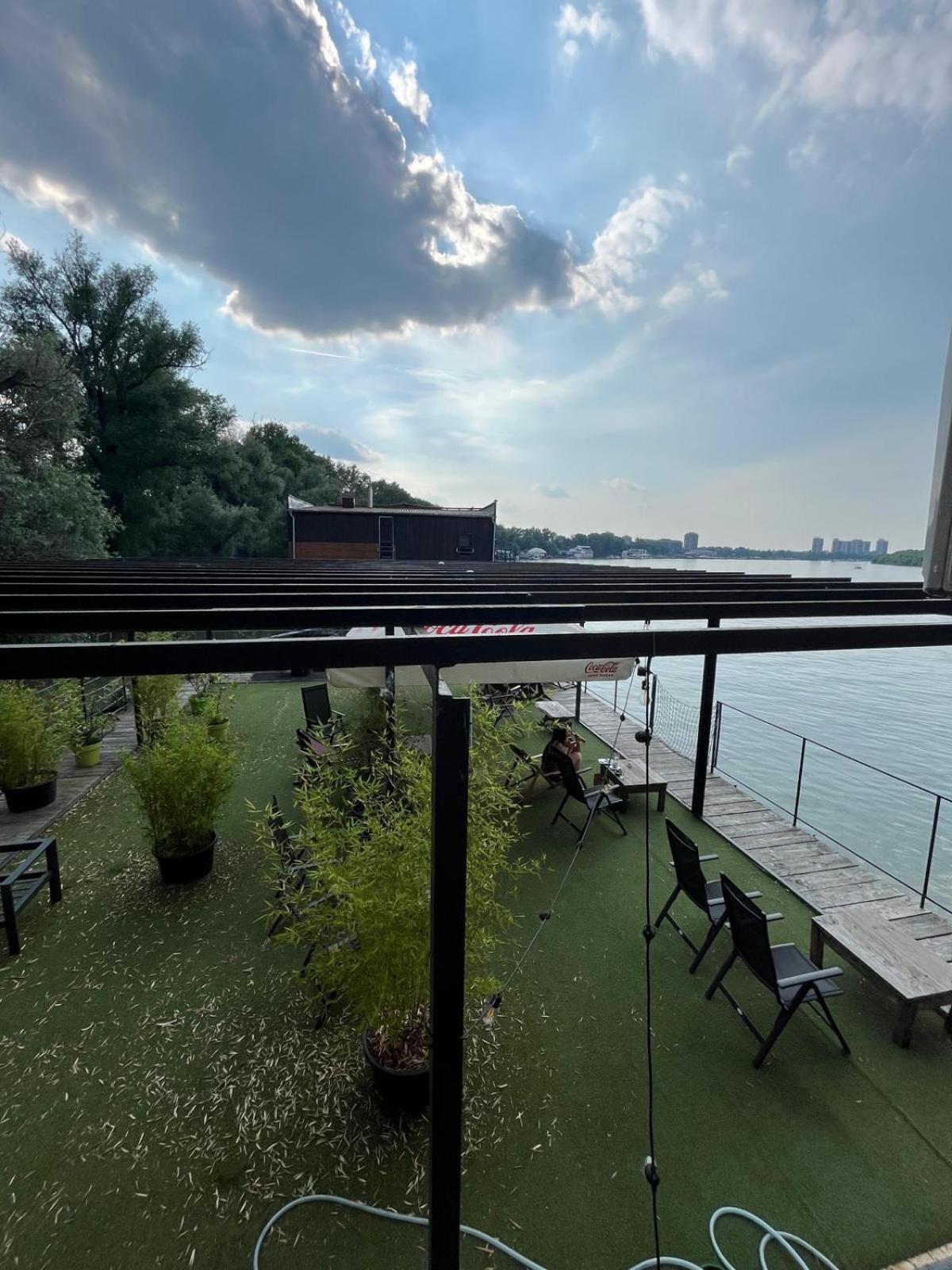 B&B Botel Charlie Belgrade Bilik gambar