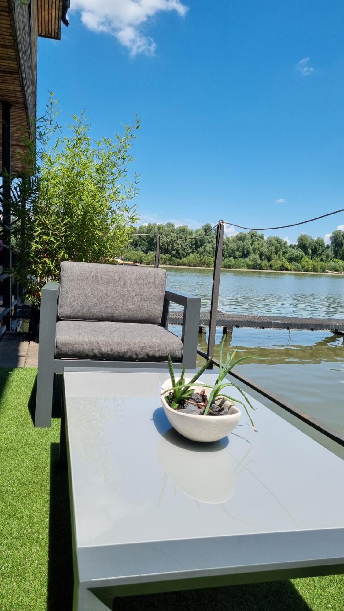 B&B Botel Charlie Belgrade Bilik gambar