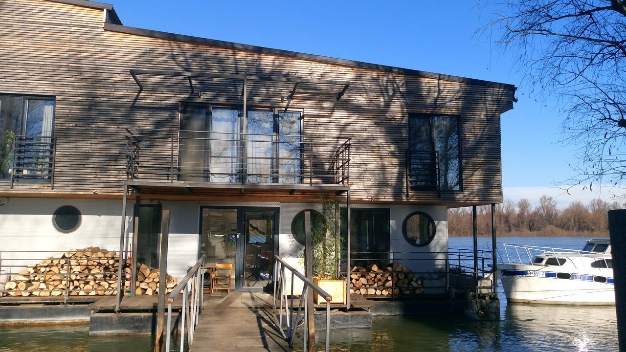 B&B Botel Charlie Belgrade Luaran gambar
